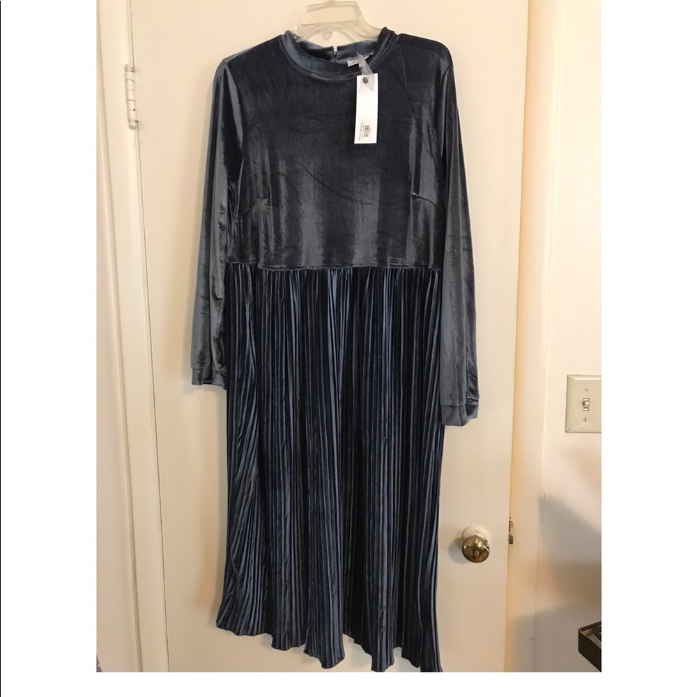 JessaKae Blair Velvet Dress- Twilight Size Large